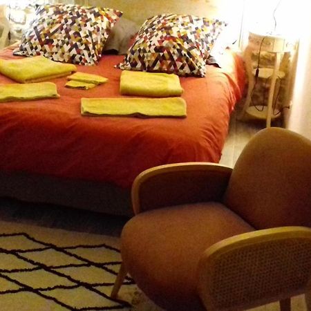 Le vitrail CHAMBRE Équipée sans service repas Yvetot-Bocage Extérieur photo